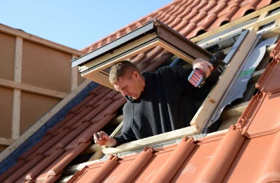Pose de fenêtres de toit Velux à Plumaudan